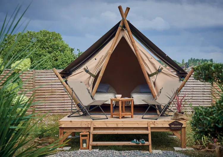 Lodge Moorea 5,5 m² op houten vloer van 11 m² - 1 slaapkamer met 2 bedden van 80/190 . Nieuw in 2022