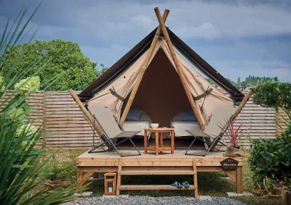 Lodge Moorea 5,5 m² op houten vloer van 11 m² - 1 slaapkamer met 2 bedden van 80/190 . Nieuw in 2022