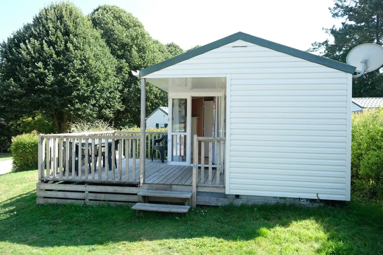 Stacaravan PACIFIQUE 30m² - 2 slaapkamers / Half-schaduwrijk terras