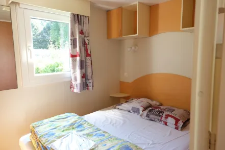 Stacaravan PACIFIQUE 30m² - 2 slaapkamers / Half-schaduwrijk terras